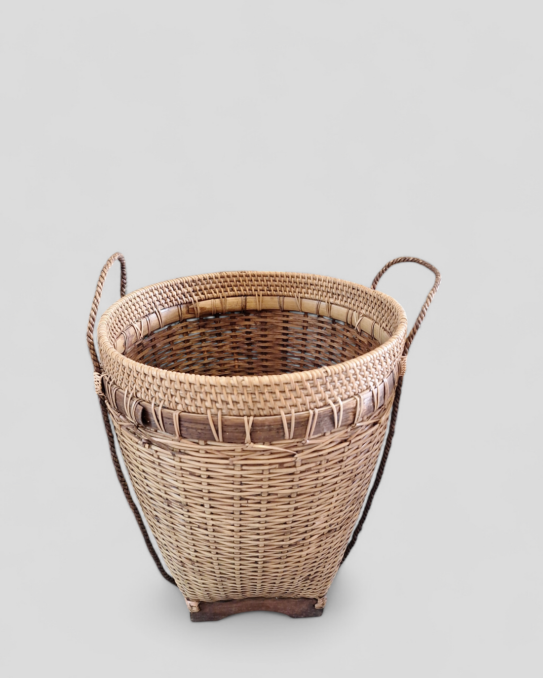 RATTAN BASKET L