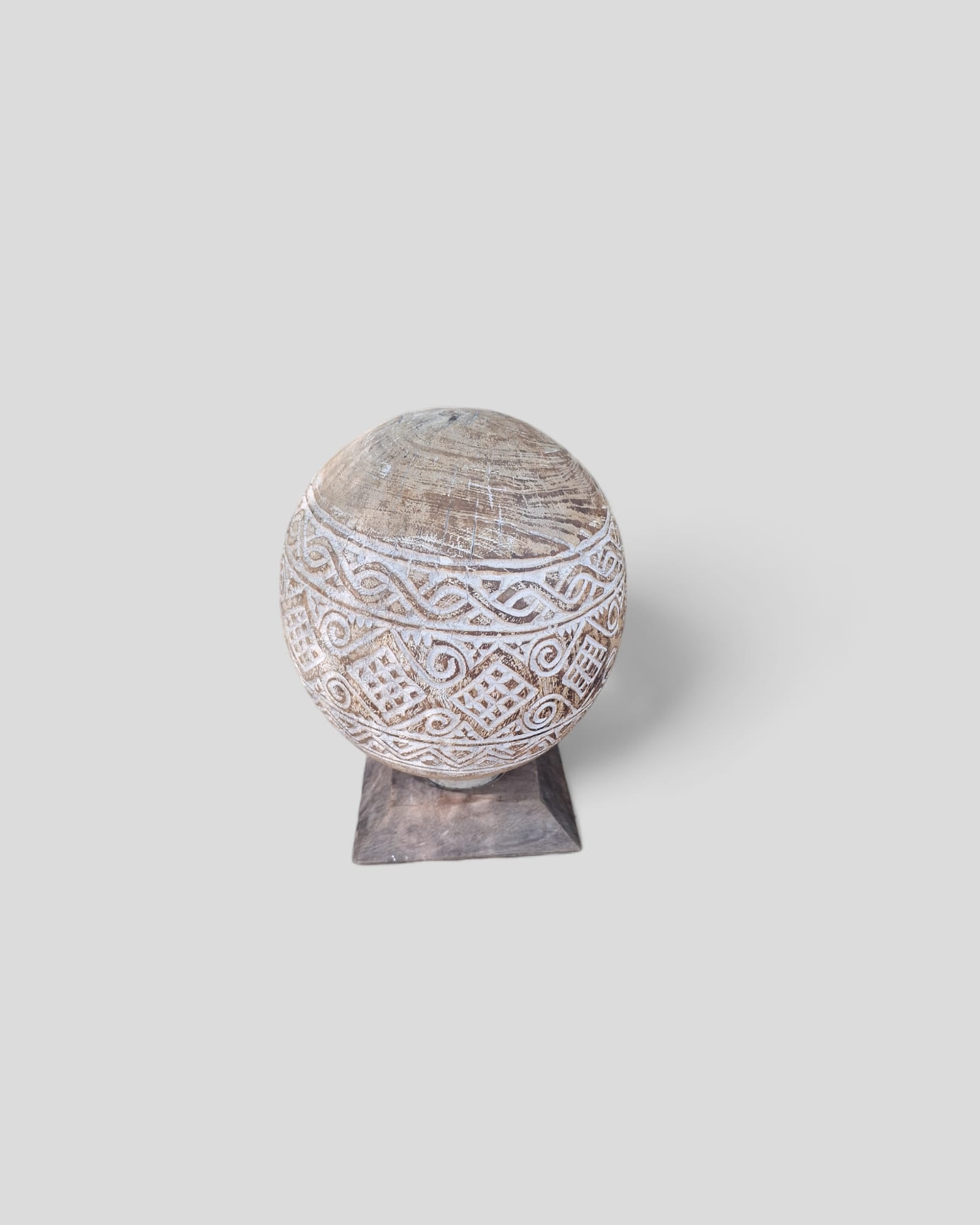 UTAMA WOODEN TRINKET
