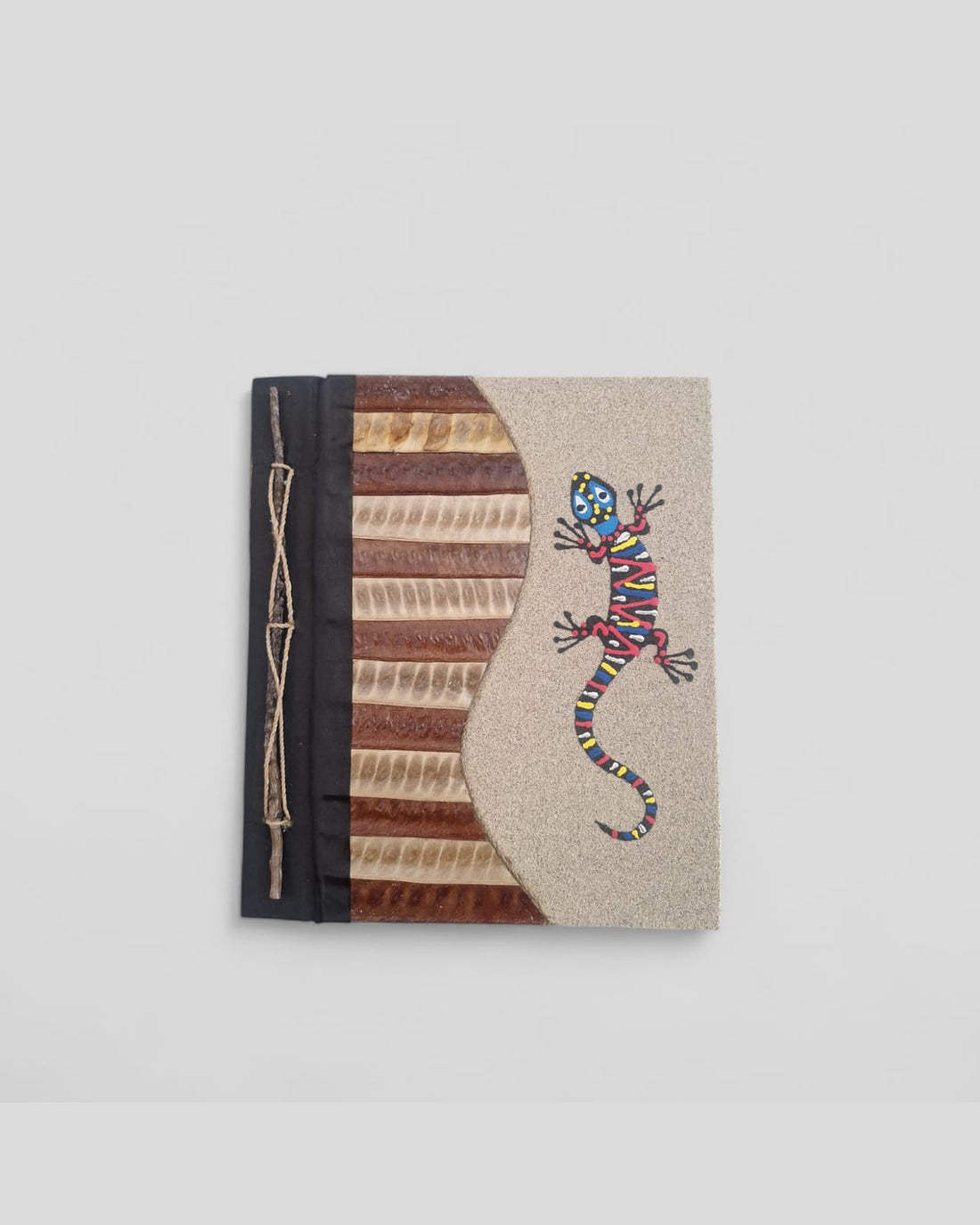 COLORFUL GEKO EMBROIDERY BLACK EDGE NOTEBOOK