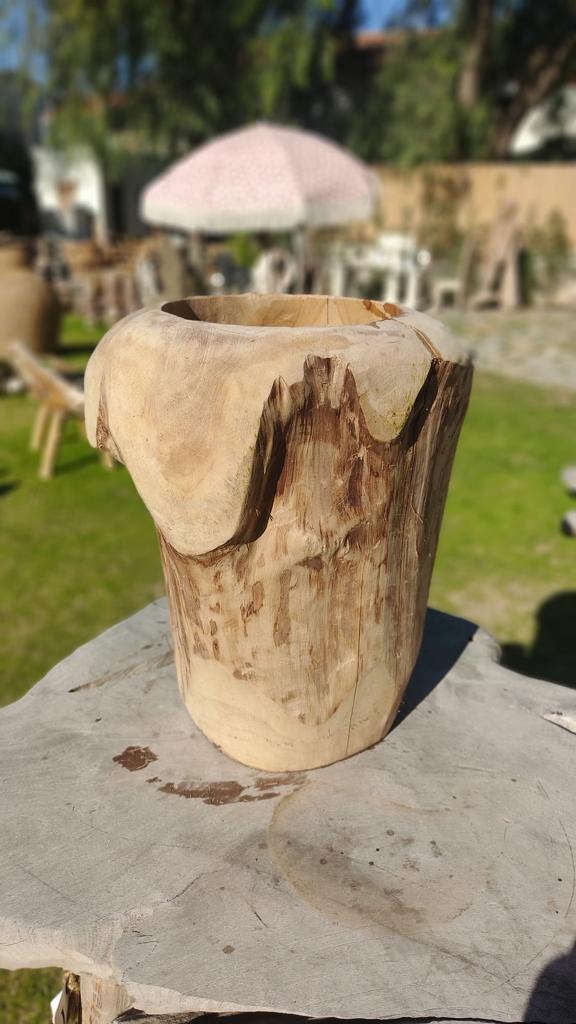 TEAK DECORATIVE FLOWERPOT M