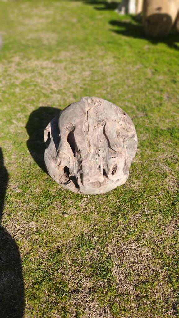 TEAK DECORATIVE BALL M