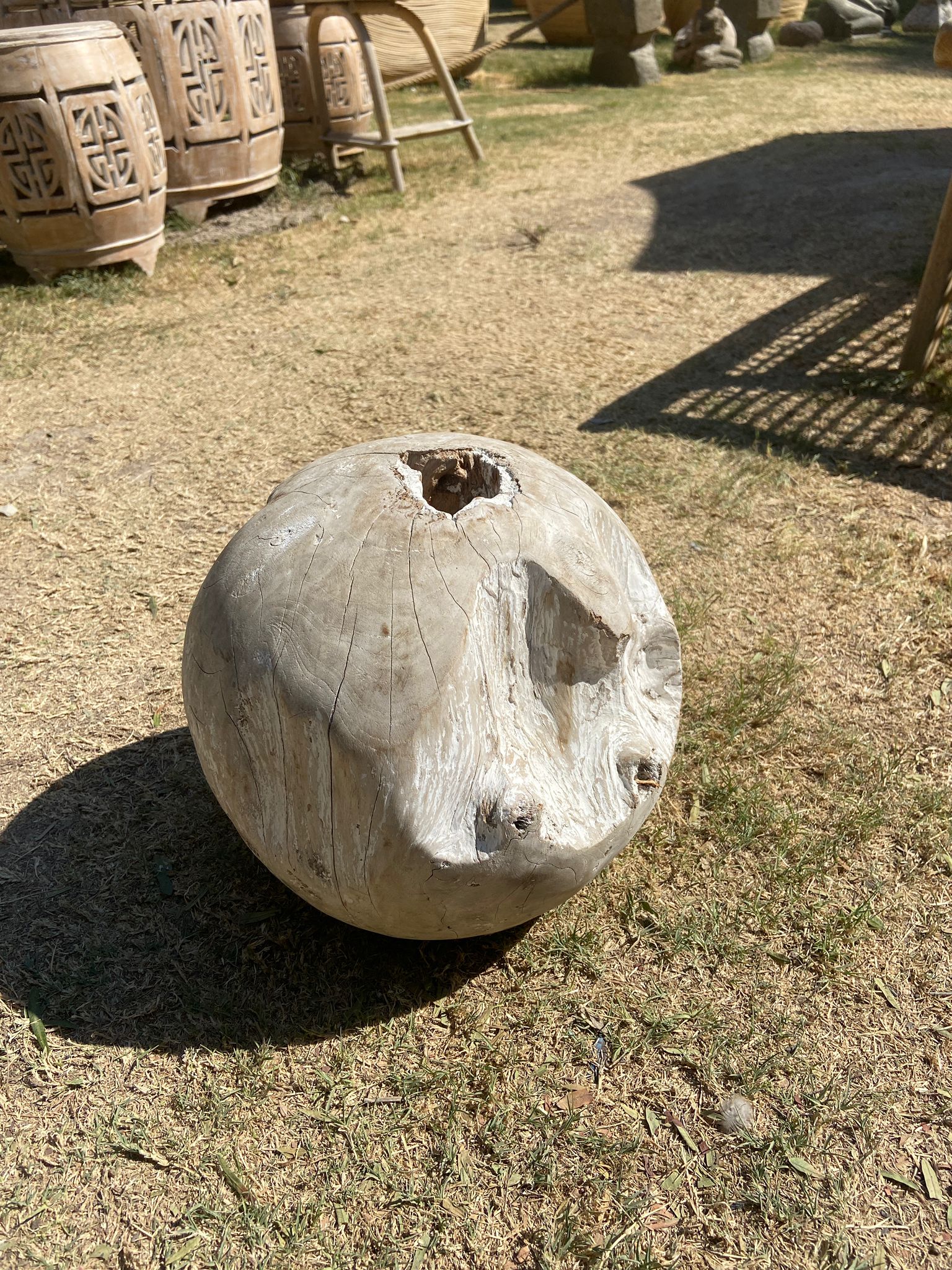 TEAK DECORATIVE SPHERE S