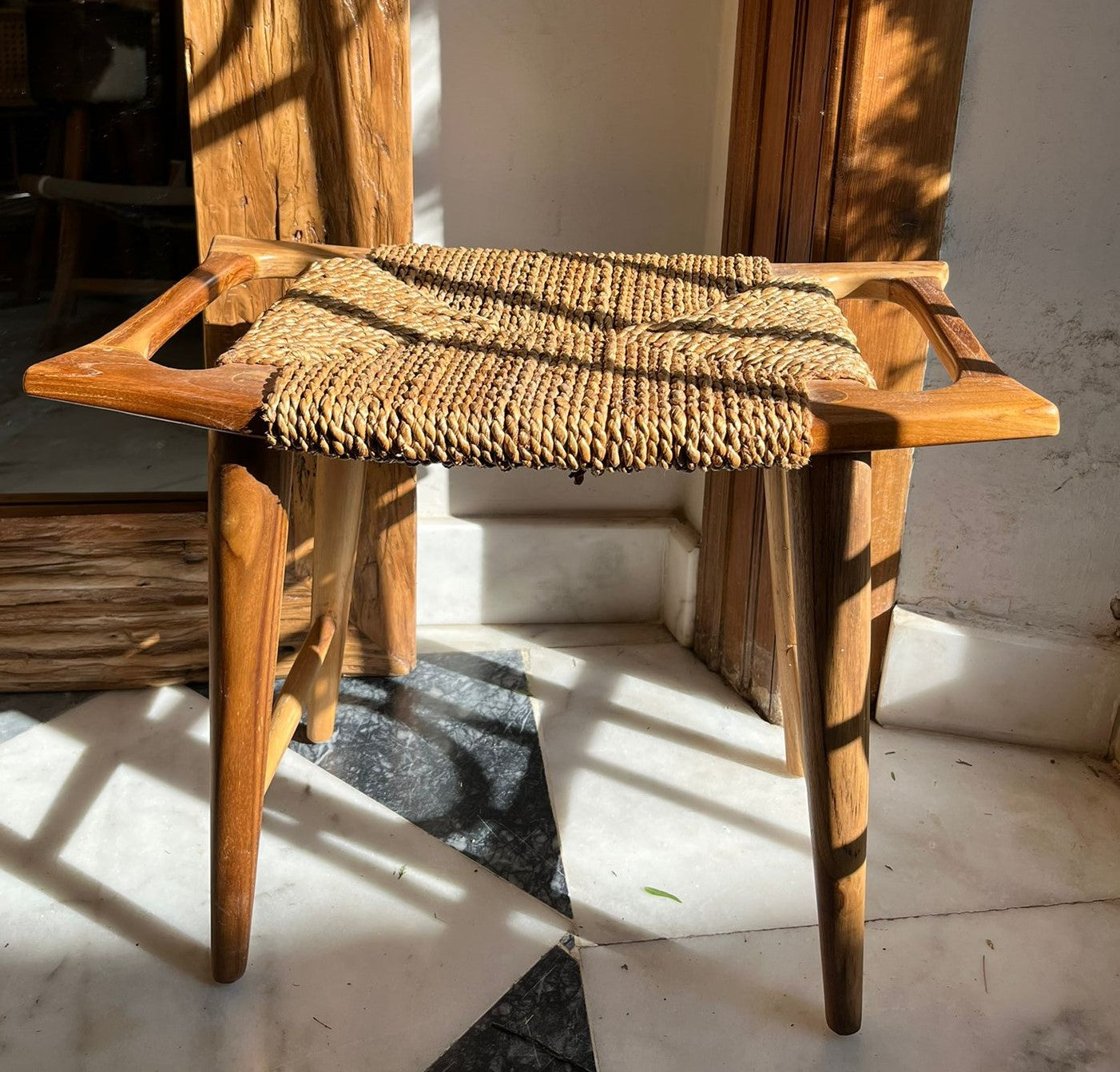 WINGED STOOL