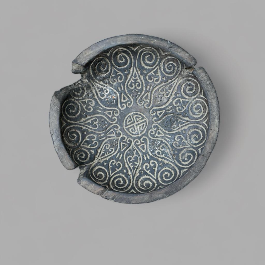 ASTUTI PLATE