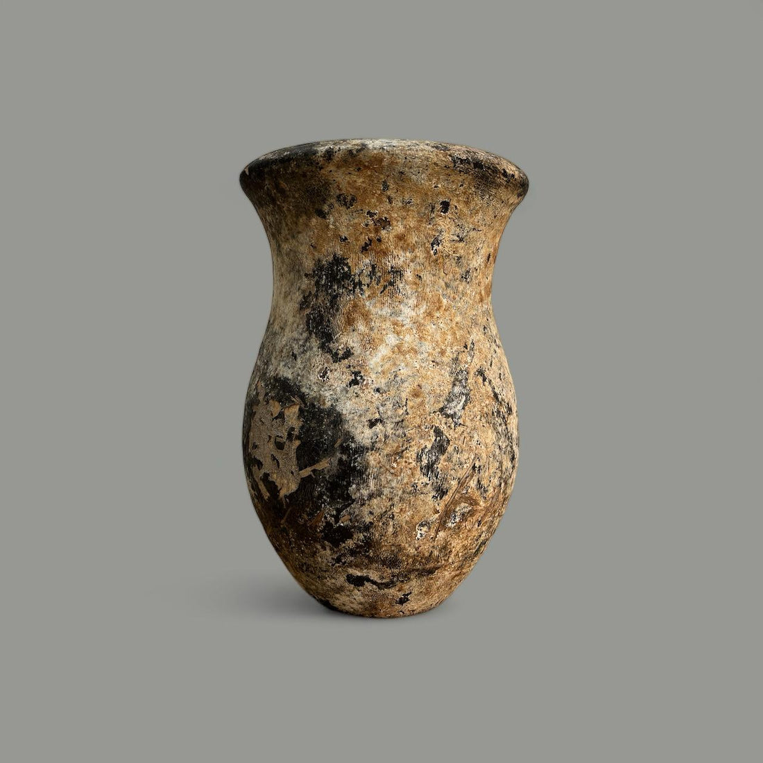 GALUH VASE