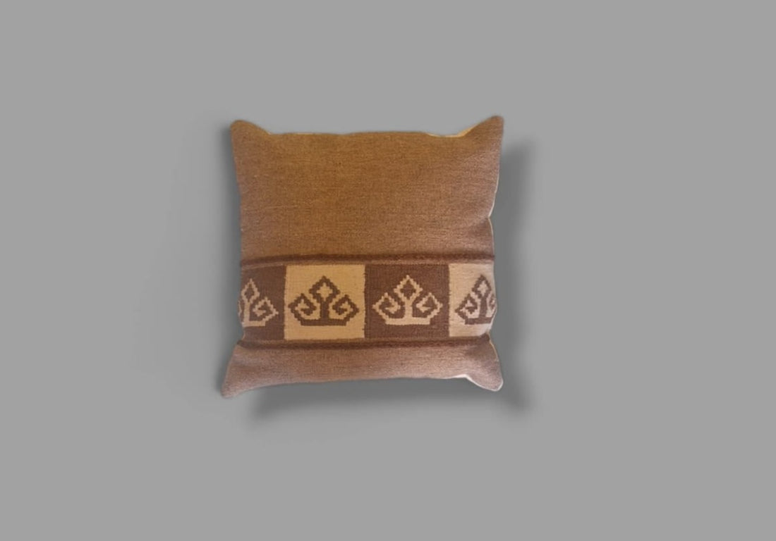 DİBA HANDWOVEN PILLOWCASE