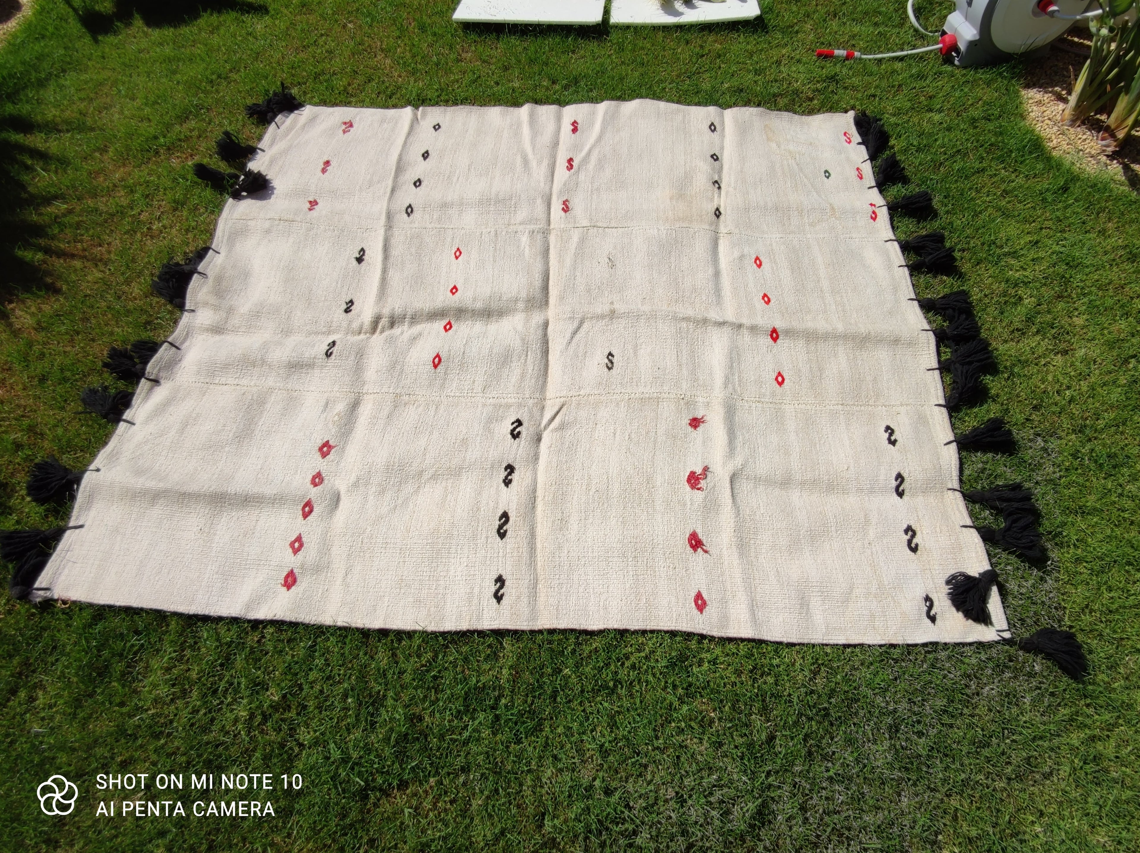 DESENLİ KENDİR HALI