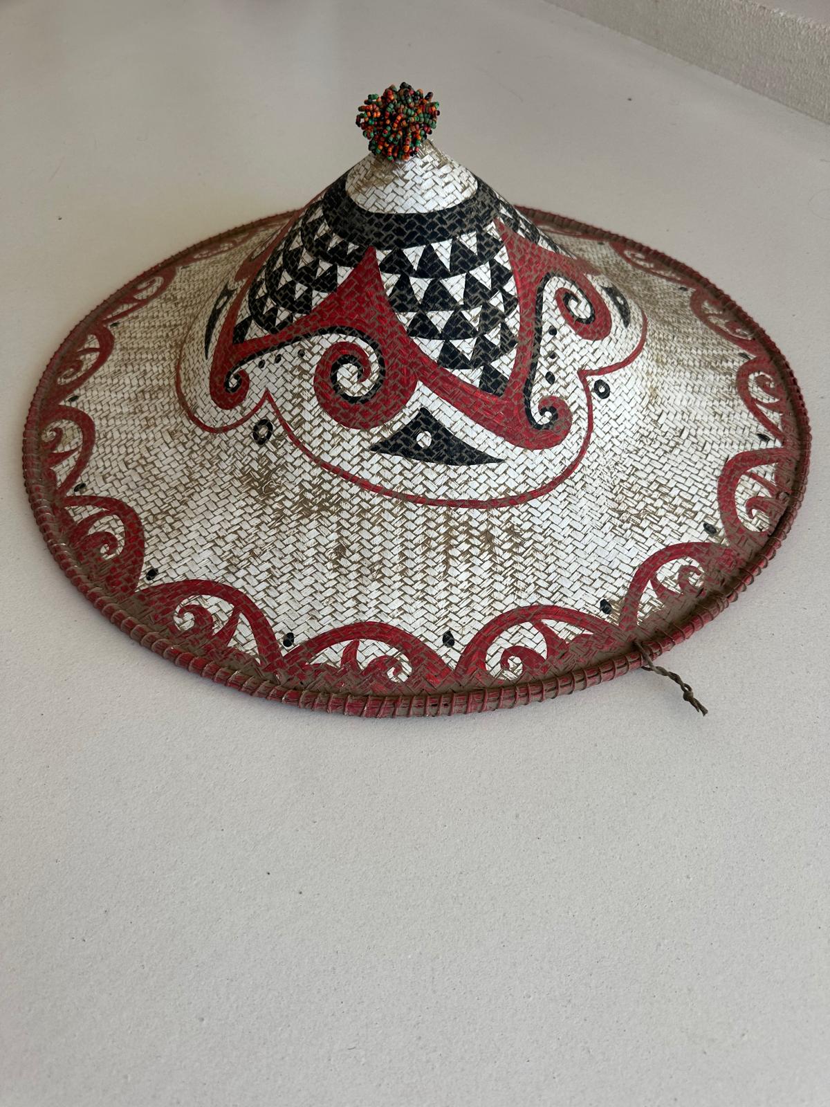 KONİK HASIR DUVAR DEKOR/ŞAPKA 002