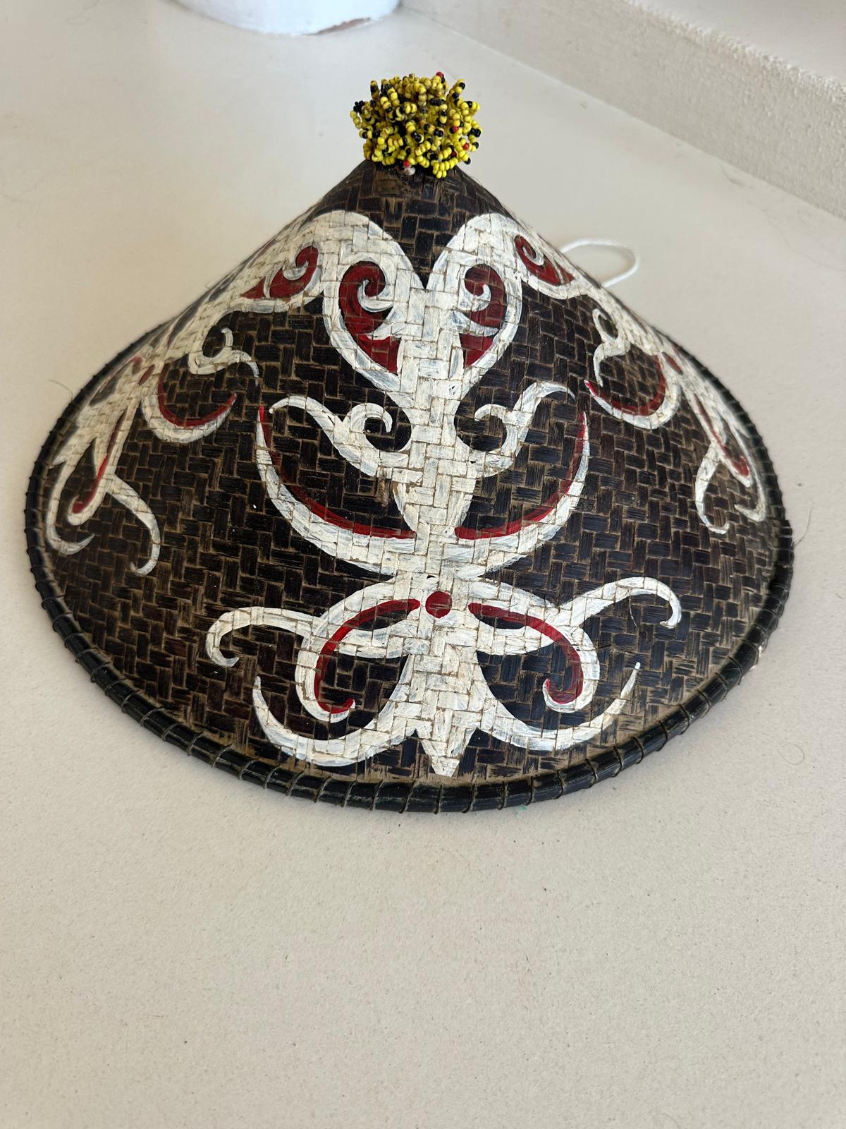 KONİK HASIR DUVAR DEKOR/ŞAPKA 004