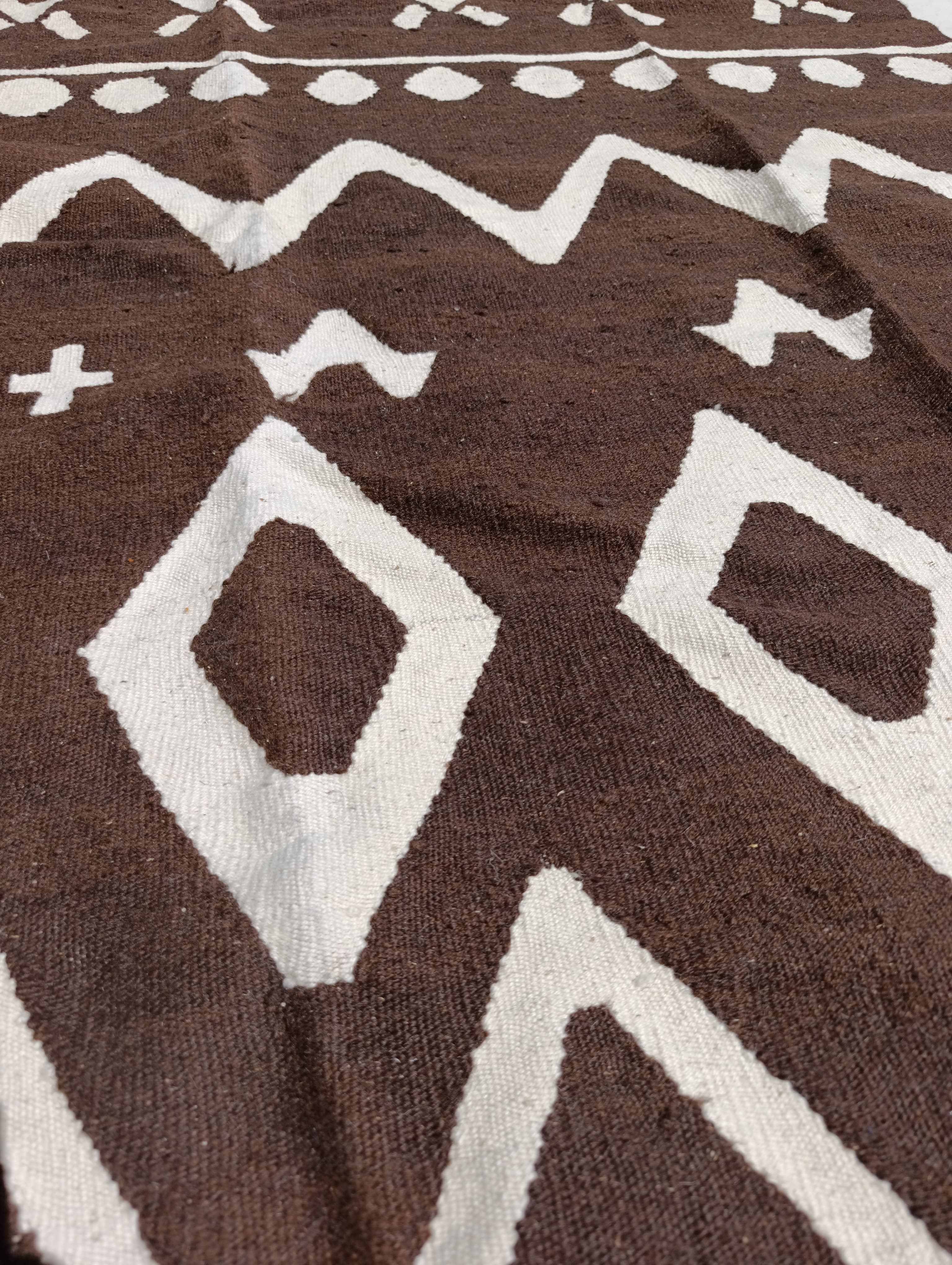 EL DOKUMA YÜN HALI – 200x300 cm