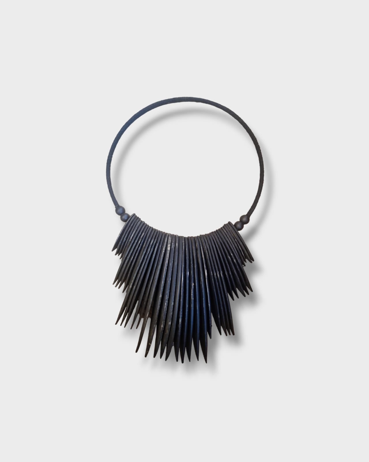 ZAINI WOODEN NECKLACE M