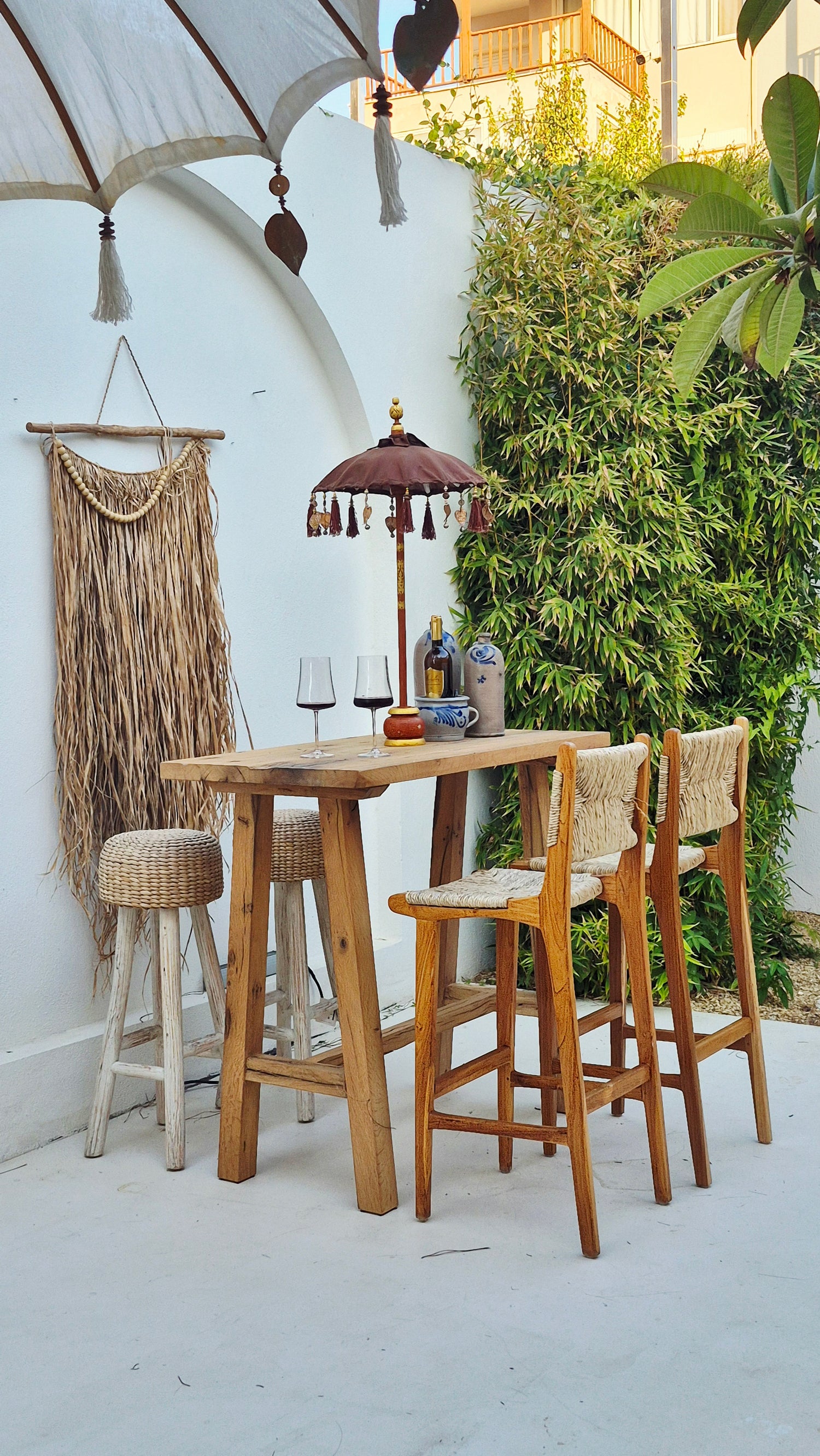BANANA FIBER WHITE FOOT STOOL