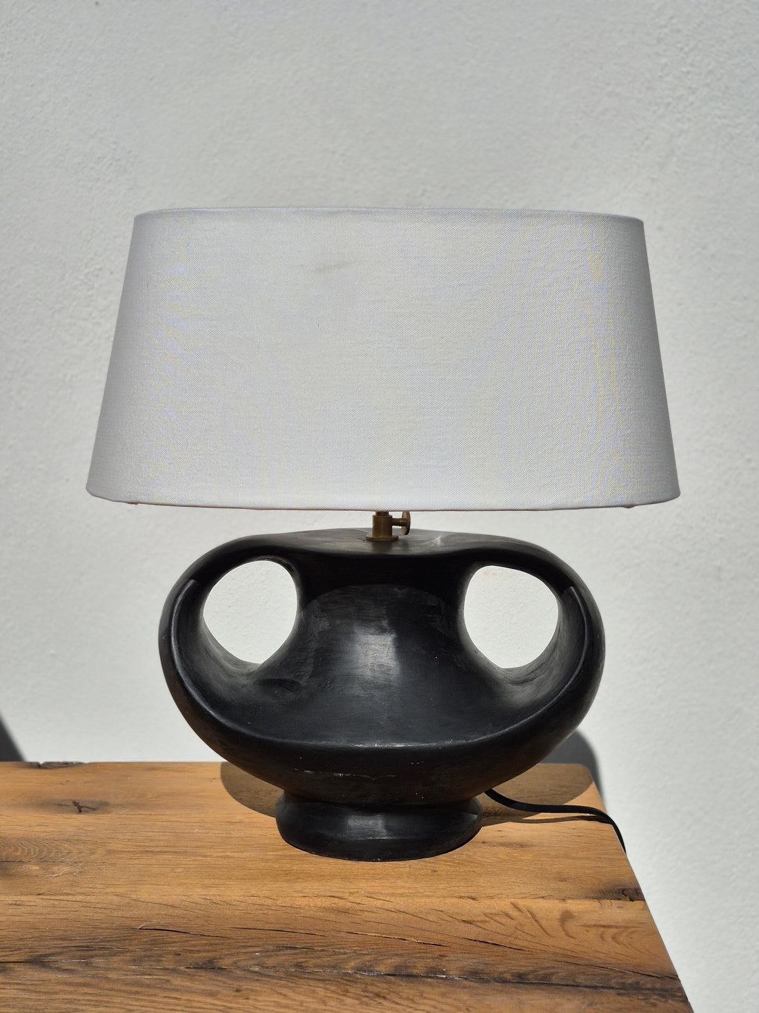 DOUBLE HANDLED LAMPSHADE