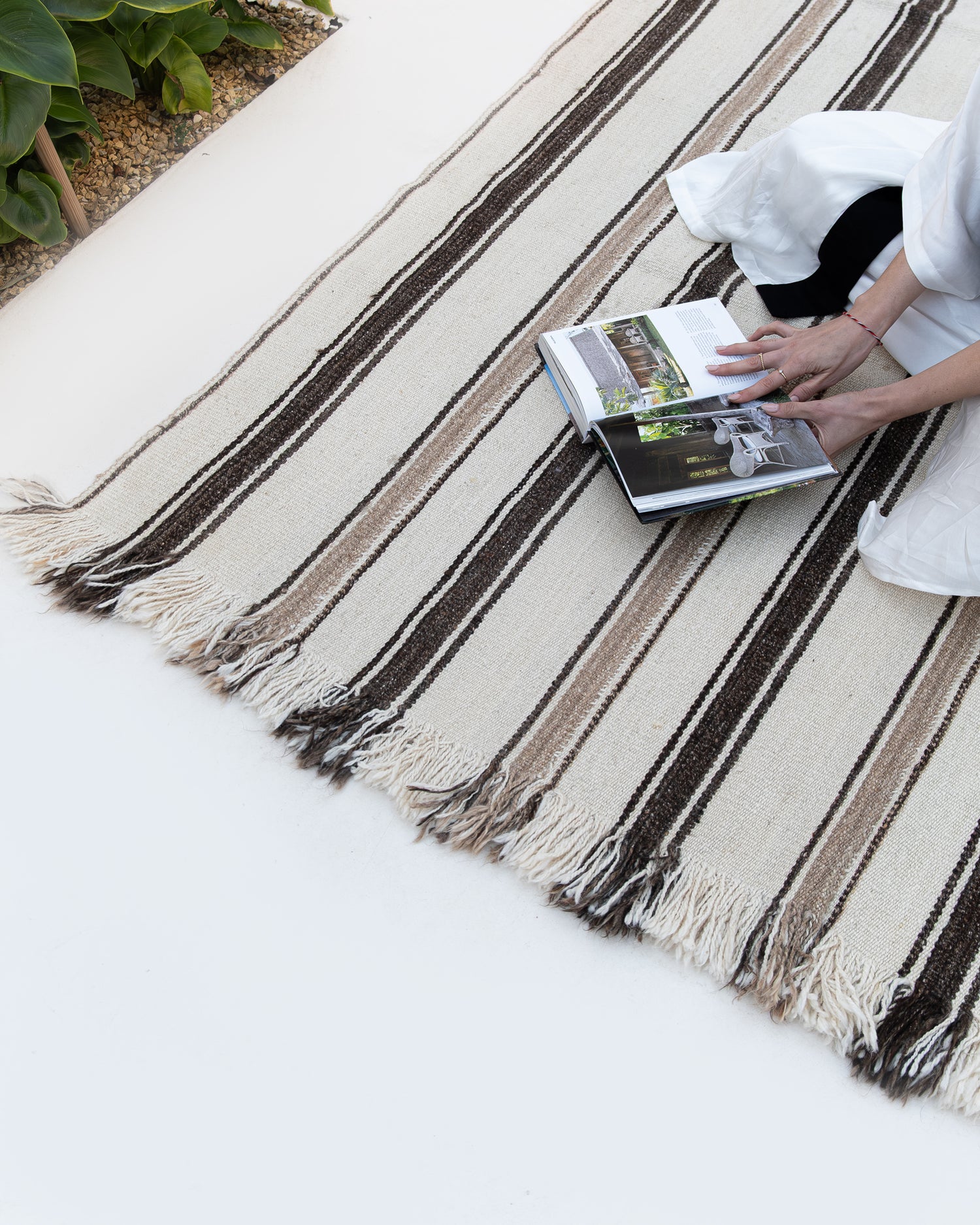 KAHVE ÇİFT ÇİZGİLİ KİLİM