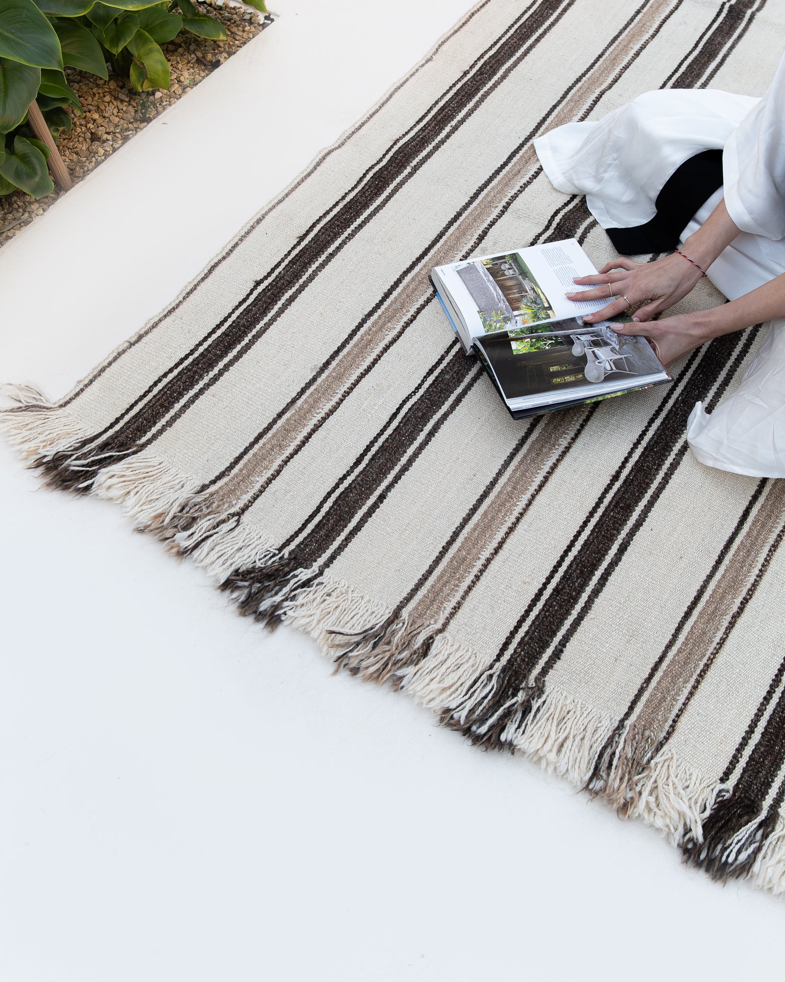 KAHVE ÇİFT ÇİZGİLİ KİLİM