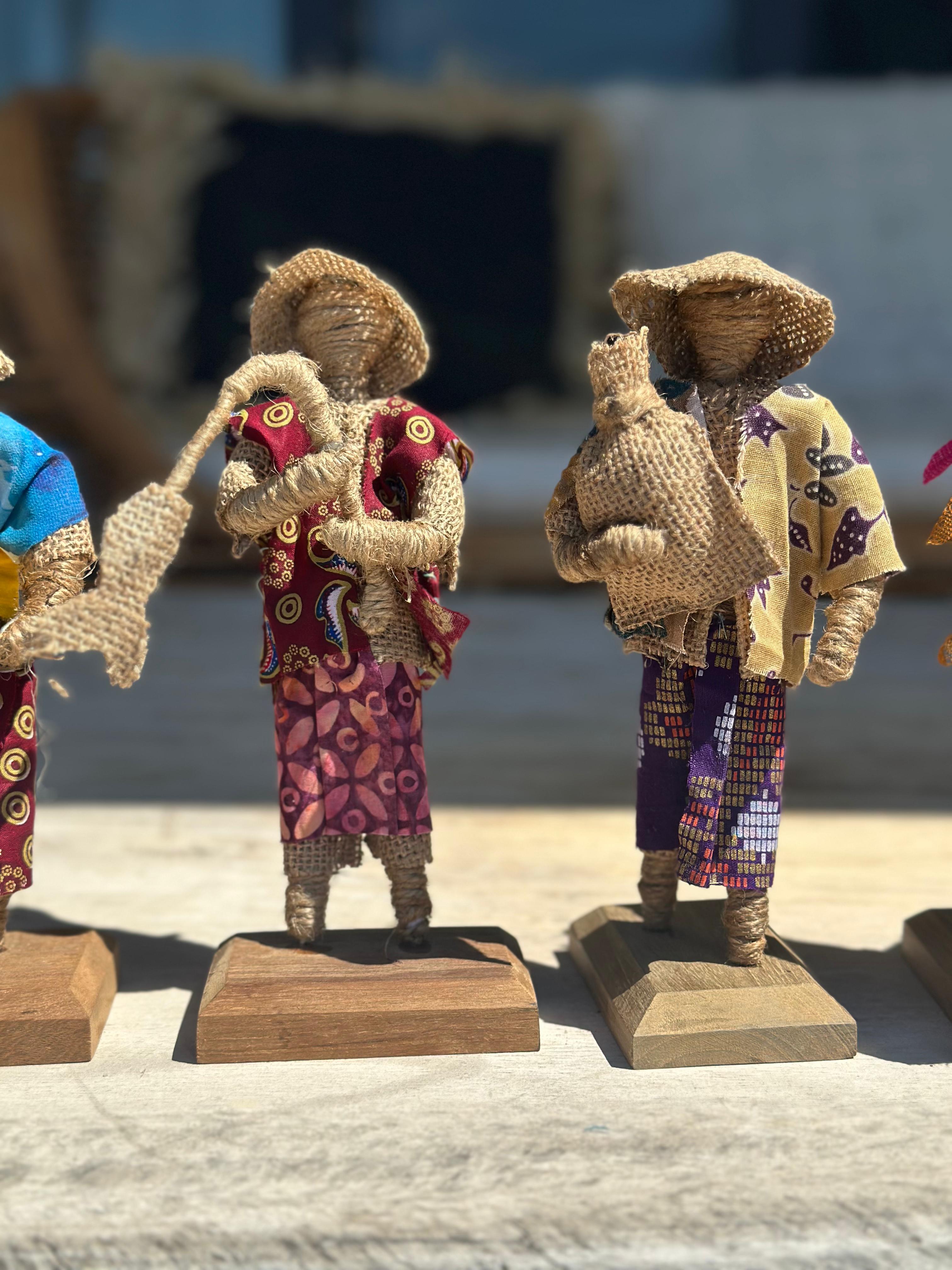 BALİNİESE JÜT BİBLO
