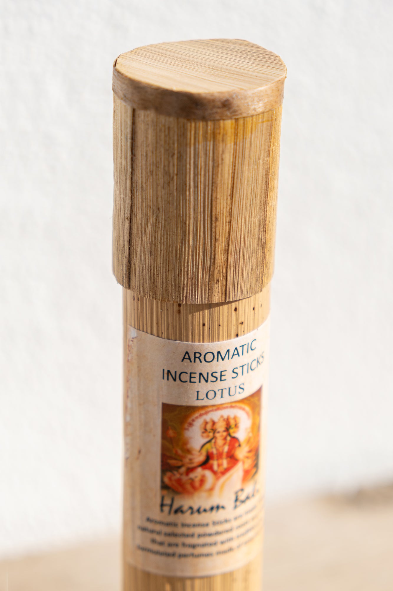 MUZ YAPRAĞI KUTULU TÜTSÜ