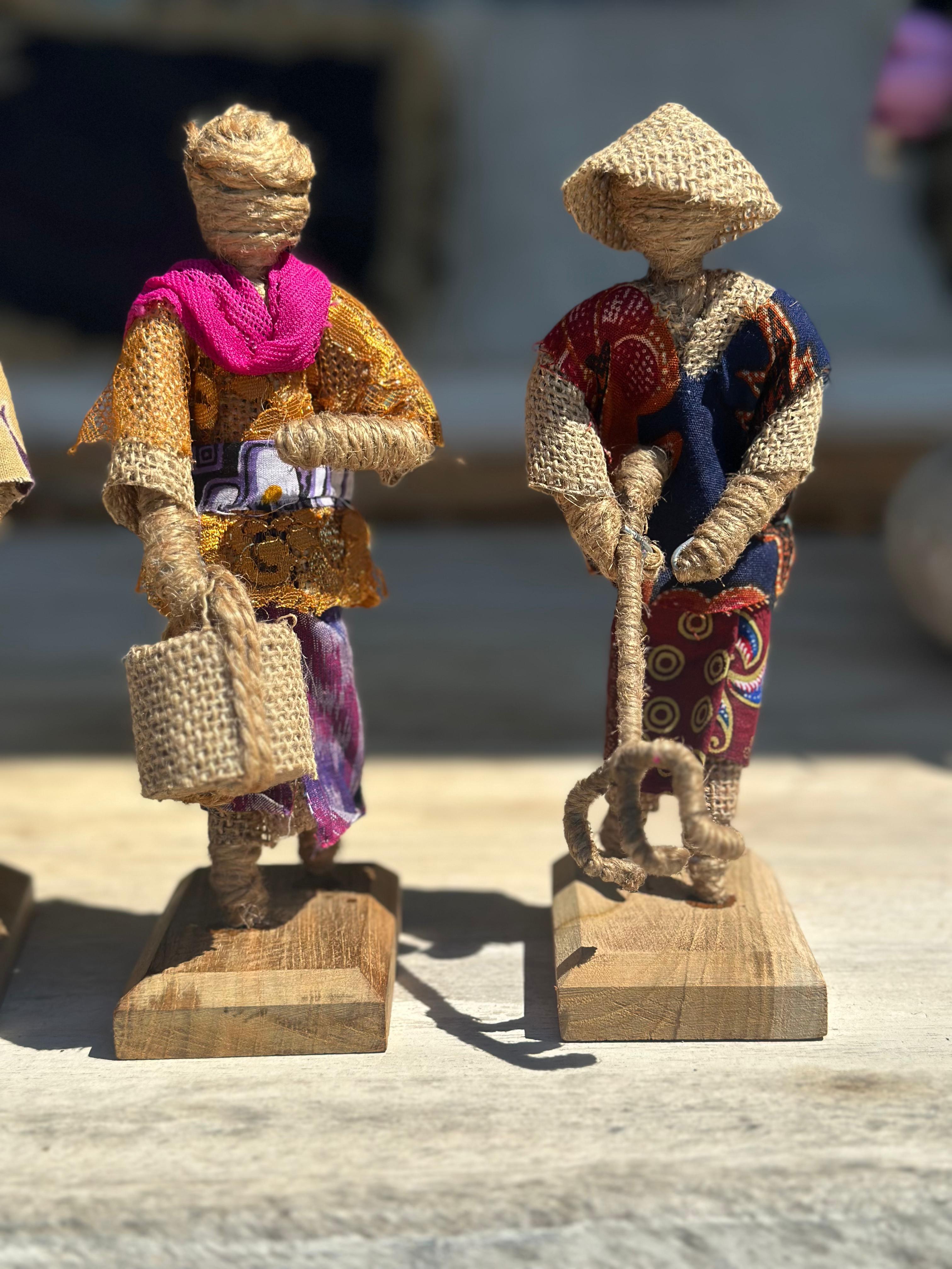 BALİNİESE JÜT BİBLO