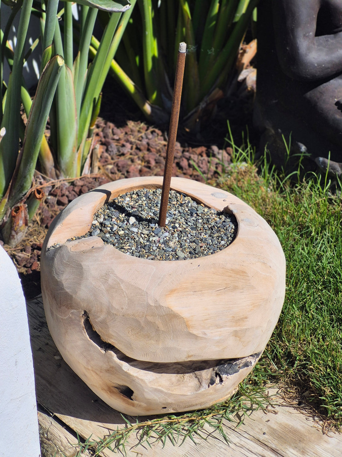 TEAK DECORATIVE FLOWERPOT S