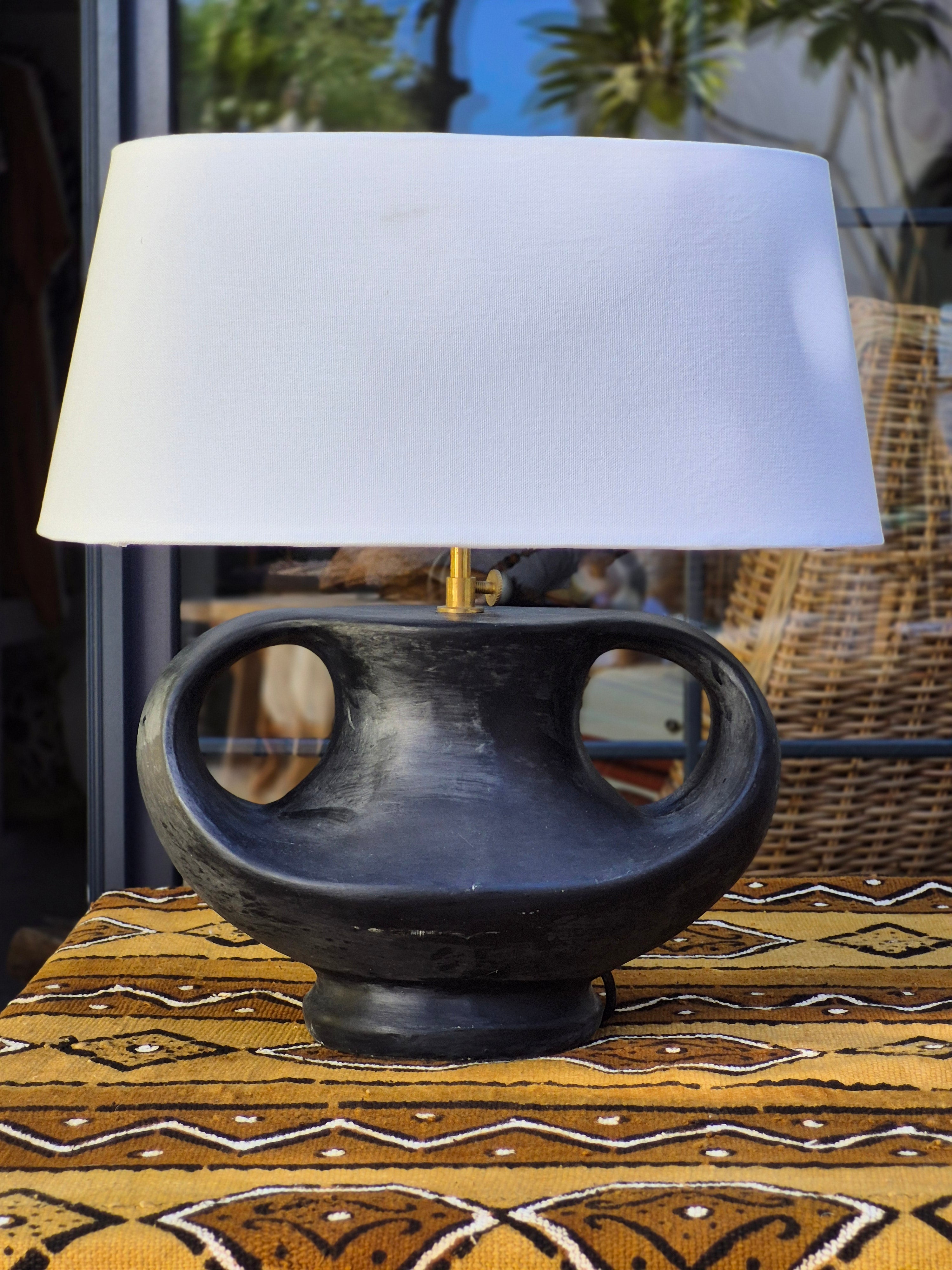 DOUBLE HANDLED LAMPSHADE
